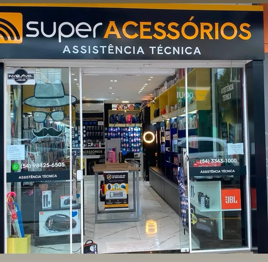 Fachada da loja Super Acessórios no Centro de Sananduva